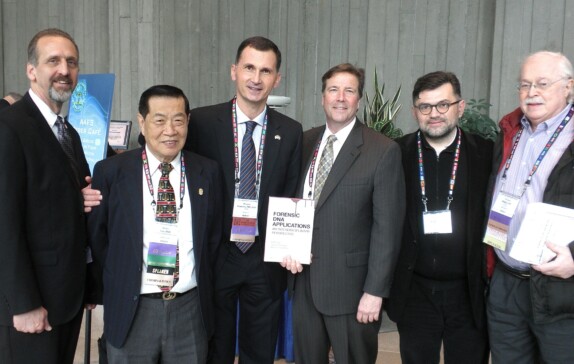 Dragan Primorac presented his book ”Forensic DNA Applications: An Interdisciplinary Perspective”